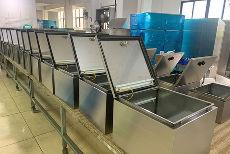 Cajas estancas de acero inoxidable para cliente australiano