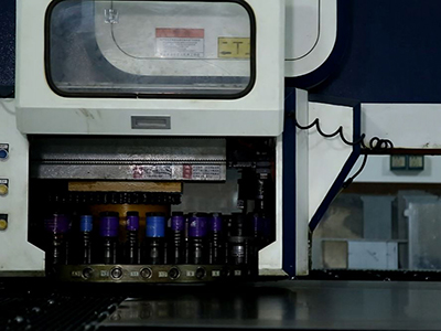 Prensa punzonadora CNC